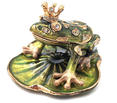 Exclusive metal box shaped like a frog with crystals, dark green and gold, customizable engraving, perfect as a gift, dimensions 6.5x6.7x4.5 cm