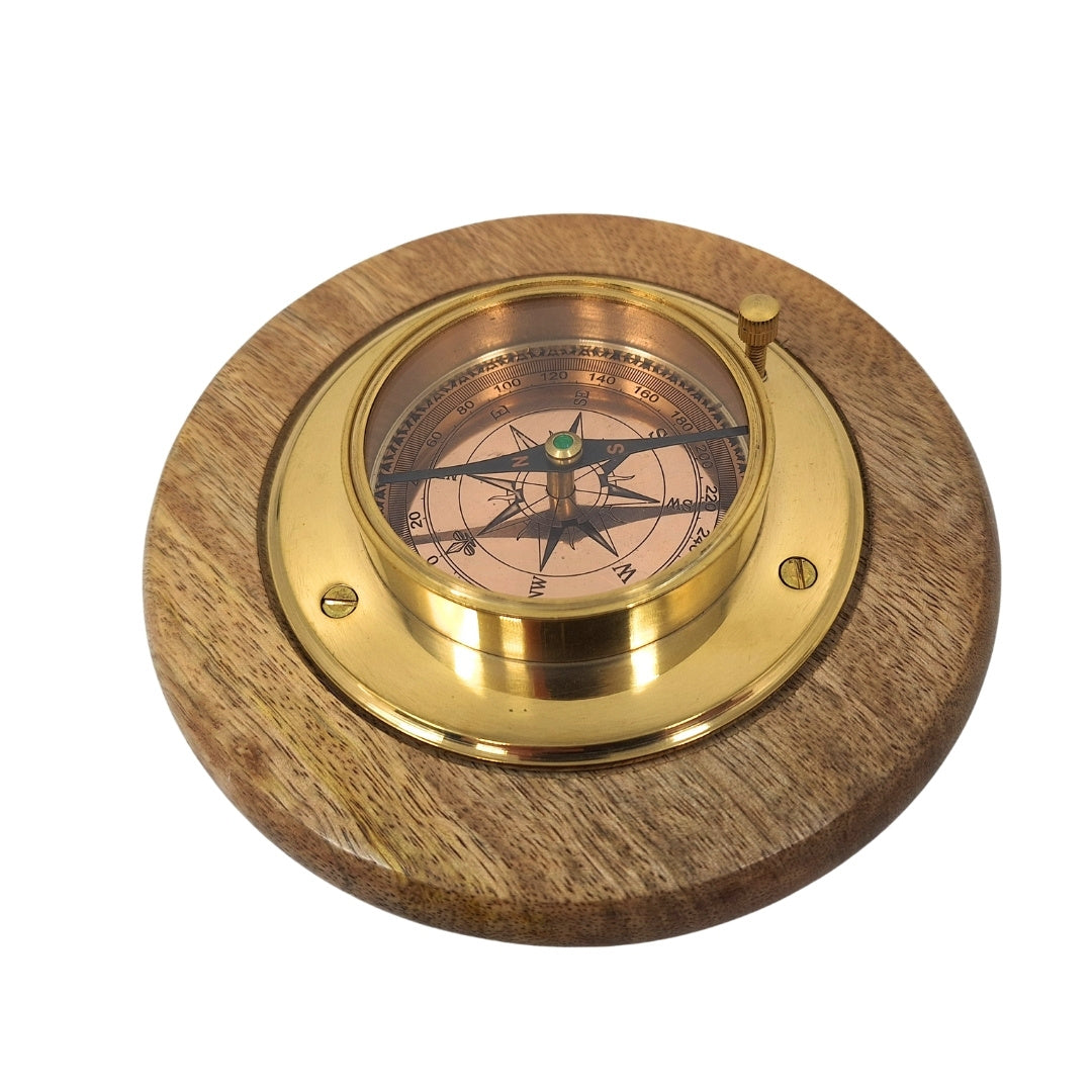 Elegant Decorative Compass with Brass Finish, Personalized Engraving, 15 cm, Perfect Gift for Travel Lovers, Made of Wood and Glass