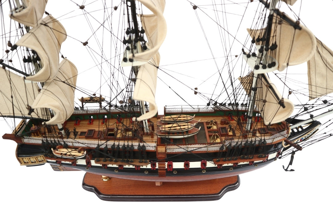 Ekskluzywny Wielki Model Żaglowca USS Constitution 100cm z Możliwością Personalizacji Grawerem