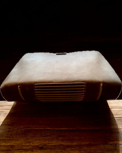 Notatnik Premium "RetroNotes" – Carnet elegant din piele veritabilă - 200 de pagini, 120g, carnet, caiet de schițe, culoare maro, personalizare cu gravură