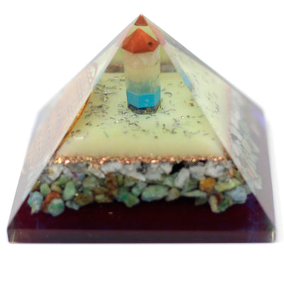 Lrg Organite Pyramid 70mm z symbolem kwiatu życia