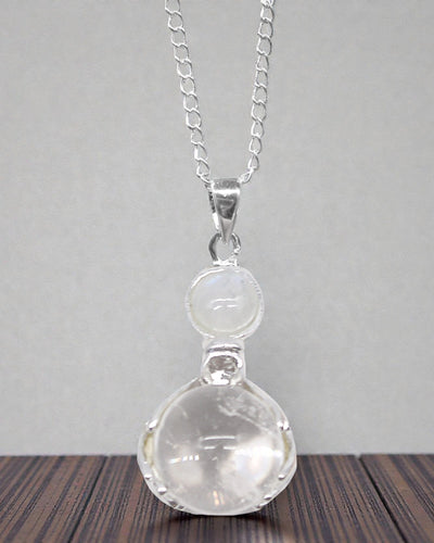Crystal Hands – Pendant of Healing Hands made of Rock Crystal