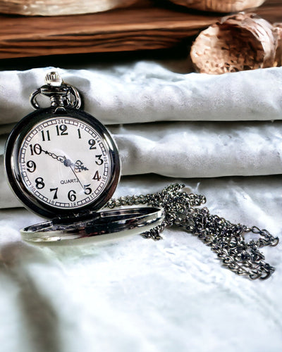 Ceas de buzunar negru „Klasyczny Elegans” cu posibilitate de gravare