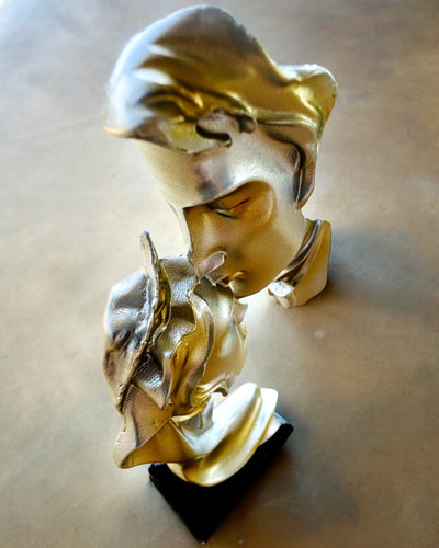 Фігурка "Елегантність у Камені" колір срібний - Декоративна з Опцією Гравірування, 2 розміри на вибір