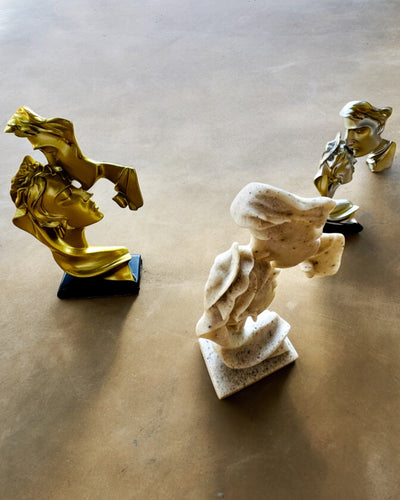 Фігурка "Елегантність у Камені" колір срібний - Декоративна з Опцією Гравірування, 2 розміри на вибір