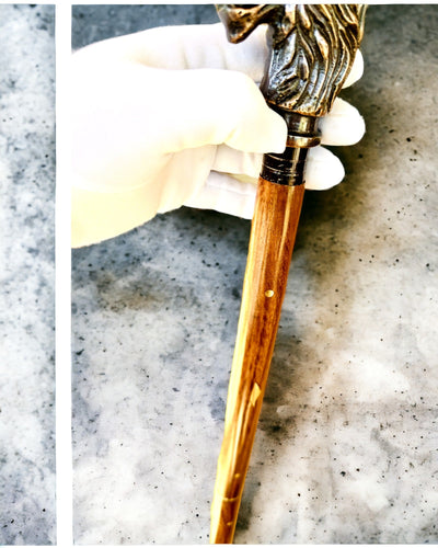 Laska Spacerowa Wolf - Indyjskie Drewno Mango z Możliwością Grawerowania, brązowy złote zdobienia