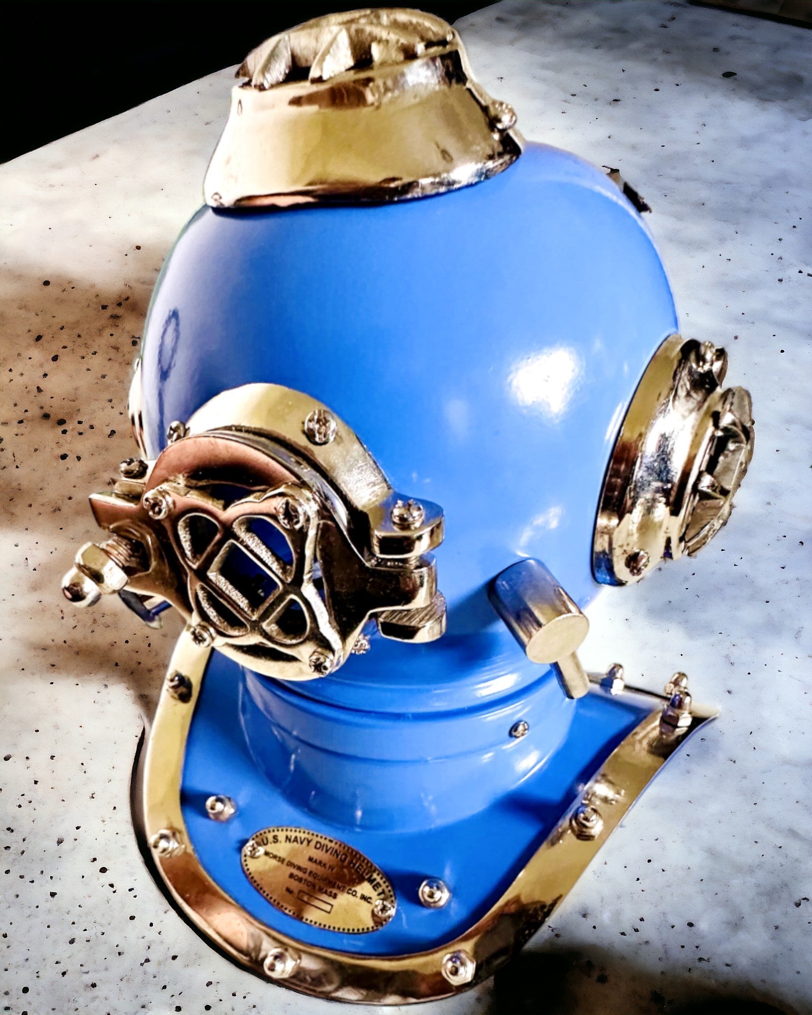 Deep Explorer's Helmet - Collector's Edition with Engraving Option