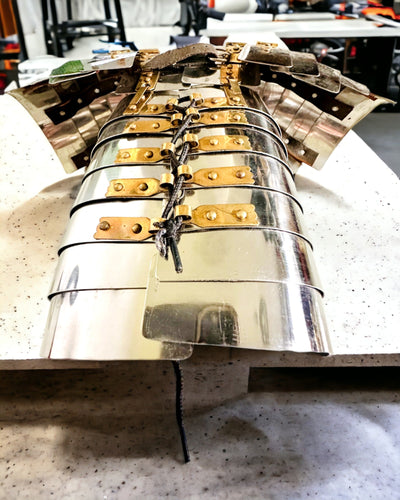 Zbroj Městského Bojovníka - Ručně Vyrobená, Možnost Gravírování, Výška Přibližně 40 cm