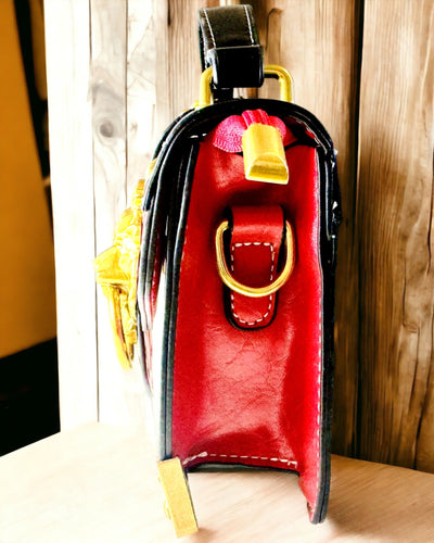 Geantă de Umăr Pătrată "Królewski Ryk" cu Cap de Leu