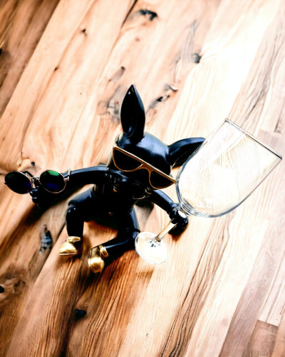 Figurină Exclusivă „Bulldog Elegant”, culoare neagră, suport pentru pahar de vin sau șampanie, personalizare cu gravură