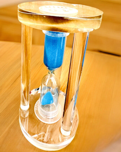 Přesýpací hodiny „Blue Elegance”, 10 cm vysoké, odměřují 10 minut času