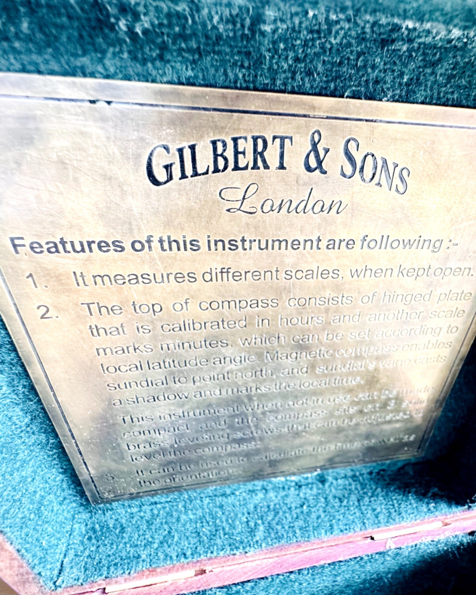 Velká Dřevěná Krabice na Kompas "Gilbert & Sons" s Možností Gravírování