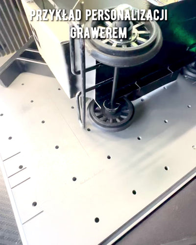 Класична модель автомобіля Retro - три варіанти з опцією гравіювання на подарунок