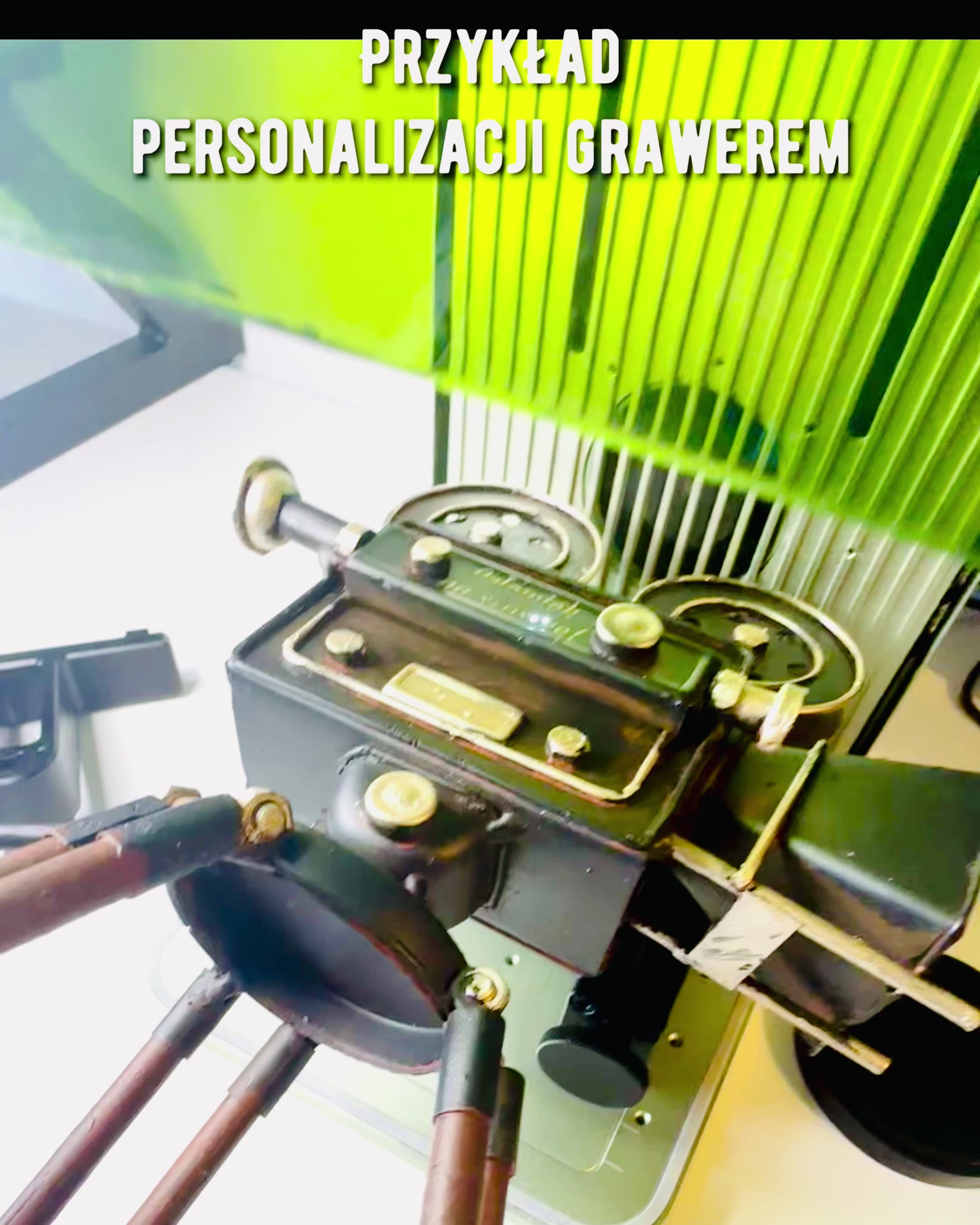 Retro Camera "Film Nostalgia", customizable with engraving