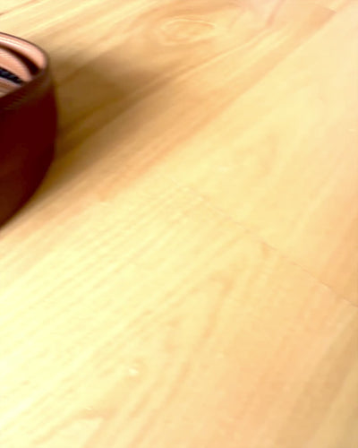 Pánský hnědý pásek s automatickou sponou, možnost personalizace gravírováním jako dárek