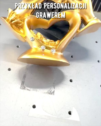 Фігурка "Дотик Любові" 10 см висоти, з Опцією Гравіювання на подарунок