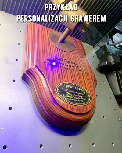 Řemeslná lupa "Royal Magnifier" s podstavcem a nastavitelným držákem - možnost personalizace gravírováním jako dárek