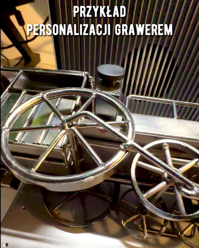 Lokomotiva ze železa „Retro Express“ – dekorace, model, ručně vyrobená s možností gravírování jako dárek