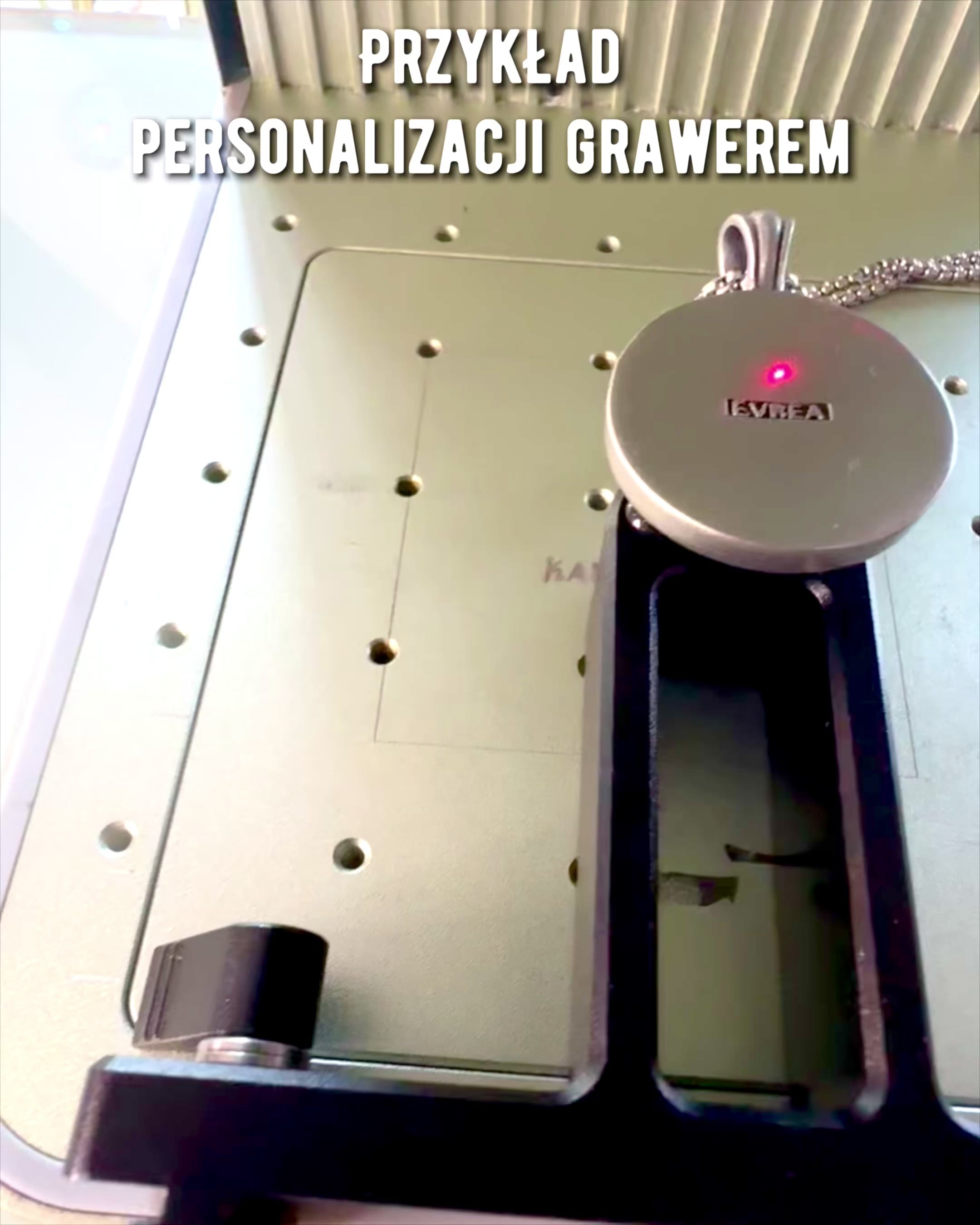 Colier cu busolă „Eurla” - posibilitate de personalizare cu gravură