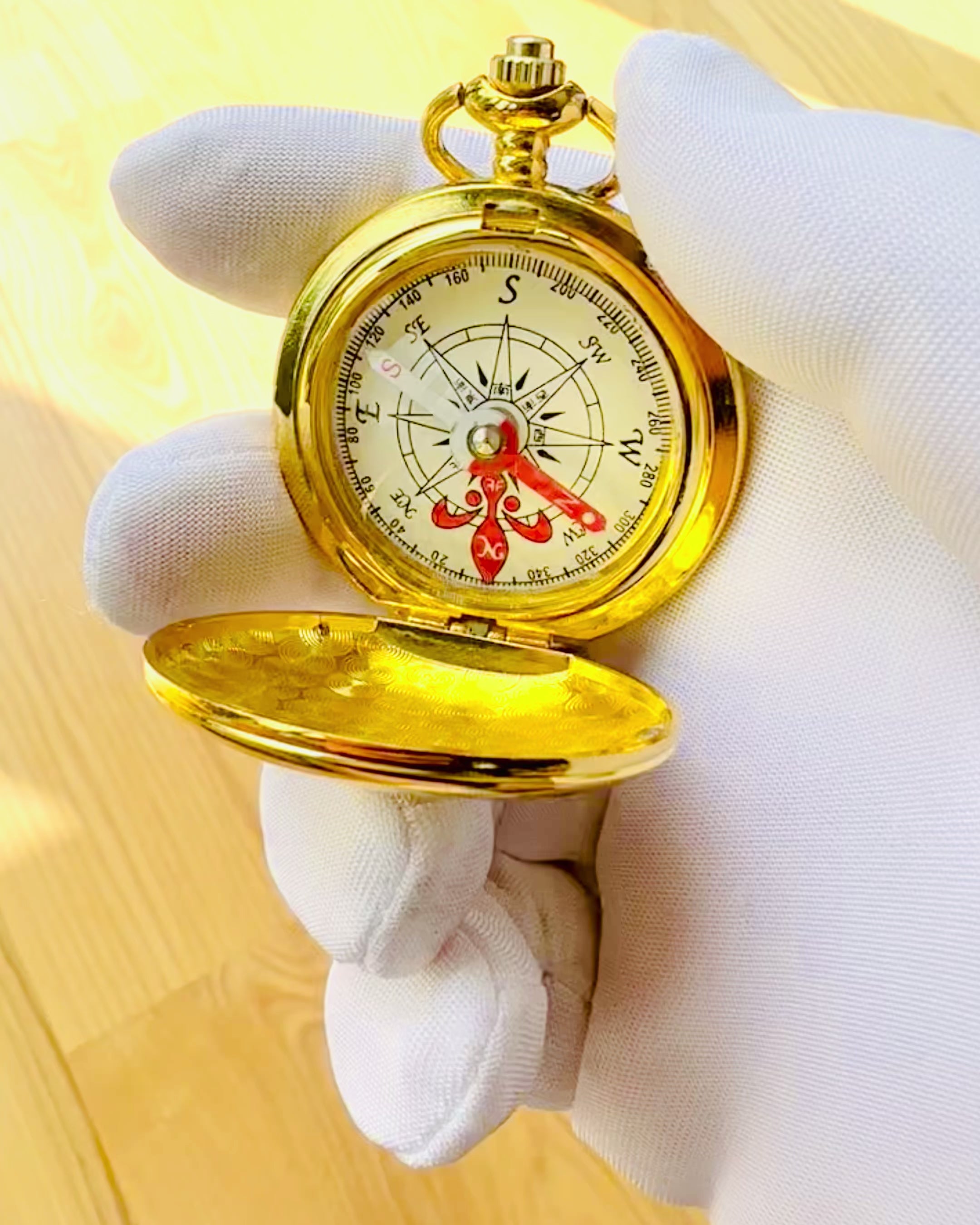 Compass "Wędrowiec" with Engraving Option - gold color