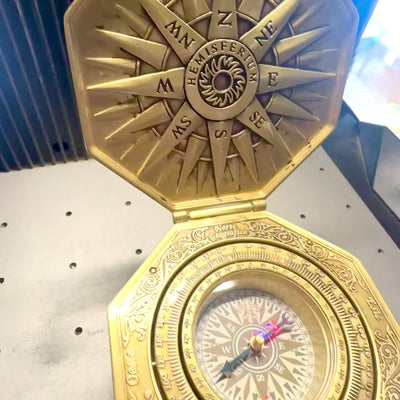 Exclusive Cardan Magnetic Compass H43 Made of Brass and Wood with Personalized Engraving