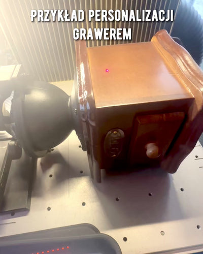 Retro młynek do kawy „Vintage Café” 27 cm wysokości, z możliwością personalizacji grawerem na prezent