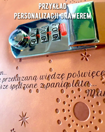 Exkluzivní zápisník, PU kůže, A5 s číselným zámkem - "Secret Journal", personalizace gravírováním