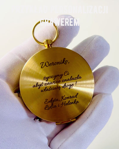 Ретро-стиль Навігаційний Компас – Портативний і Точний Інструмент для Визначення Напрямку для Мандрівників і Дослідників. Гравірування, персоналізація.