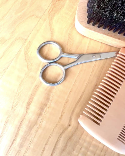 Set de Îngrijire a Bărbii "BeardMaster", posibilitate de personalizare cu gravură pentru cadou