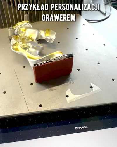 Фігурка "Елегантність у Камені" колір срібний - Декоративна з Опцією Гравірування, 2 розміри на вибір