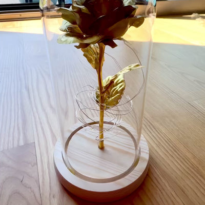 Lampka nocna Róża LED z możliwością personalizacji grawerem, romantyczny prezent, wysokość 21,5 cm, delikatne światło, idealna dekoracja do sypialni