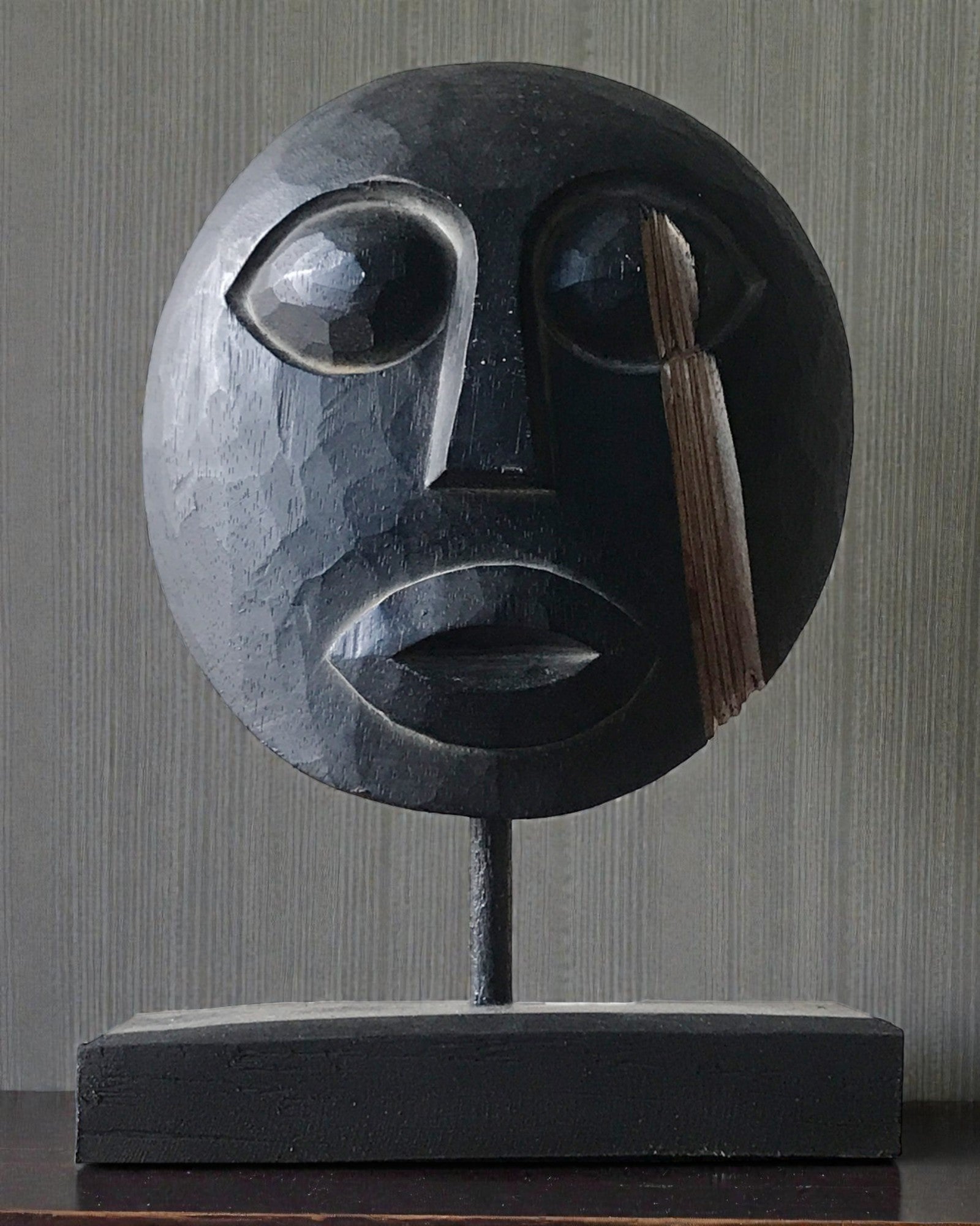 Timorese Ancestor Guardian Mask 27x20 cm – Black