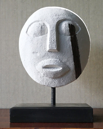 Timorska Maska Strażnik Przodków 27x20 cm – Biała